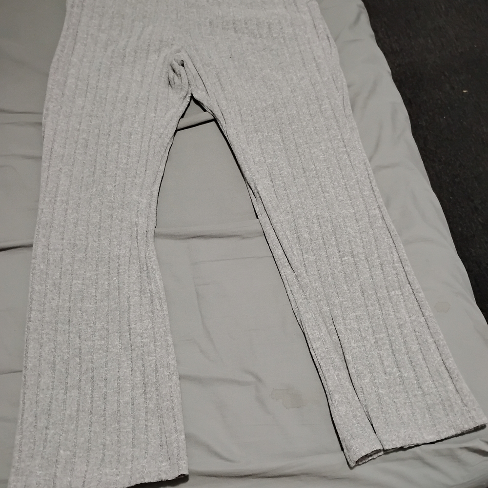 Women's Gray Ribbed Flare Pants